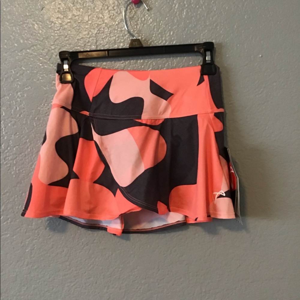Athletic DNA. Tennis Skort.      NWT